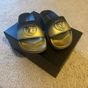 Versace slides gold & black perfect for spring/summer.